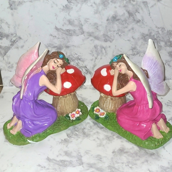 2 Fairy Statues Fairies Garden Forest Pink Purple Red Mushroom Kneeling Restored - Picture 1 of 9